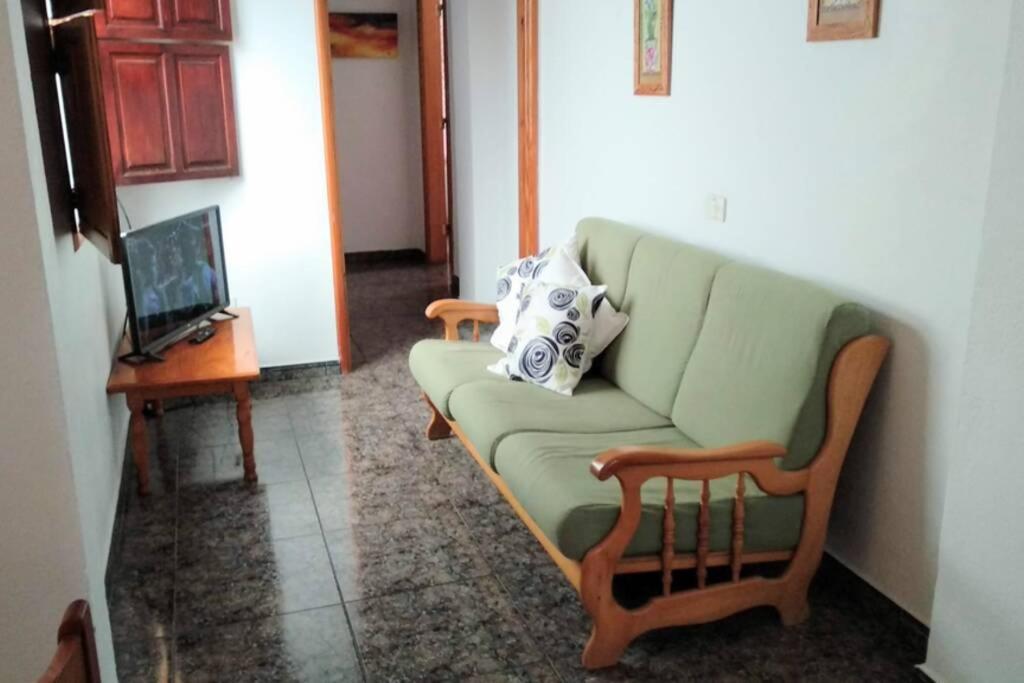 Apartamento En El Centro De Tazacorte Luaran gambar